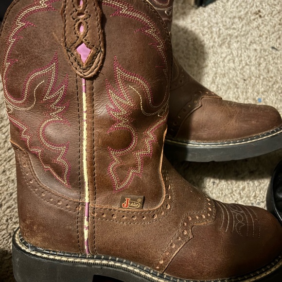 Justin Boots Shoes - Justin Boots Brown and Pink Women's Shoes